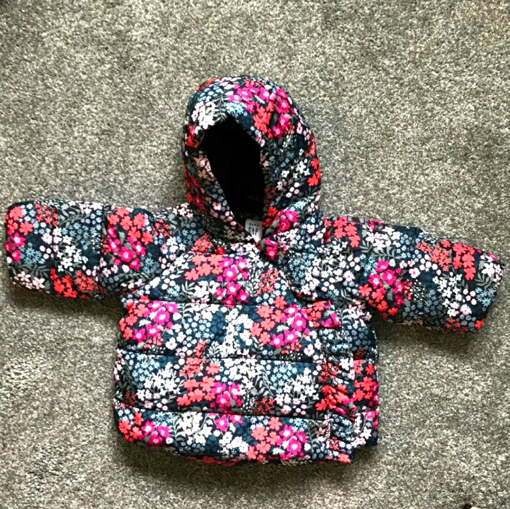Gap puffer coat